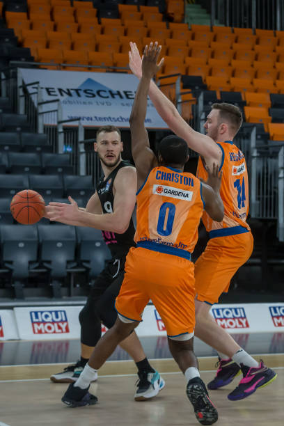 随着比赛的 随着比赛的